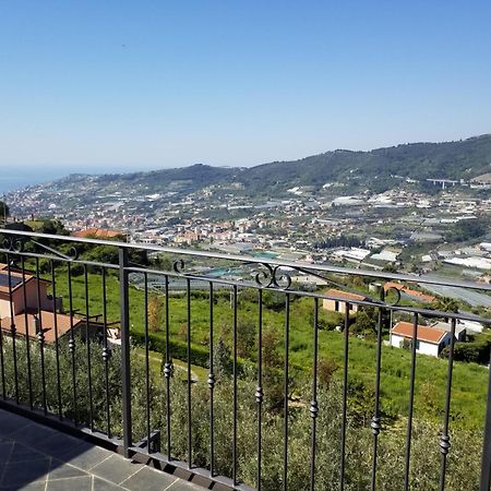 مبيت وإفطار كاستيلارو La Vista Del Poggio المظهر الخارجي الصورة